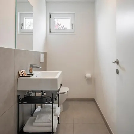 Village Rezort 3*