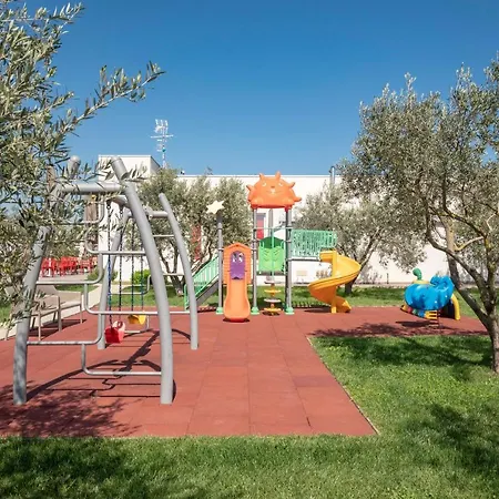 Village Ośrodek wypoczynkowy 3*