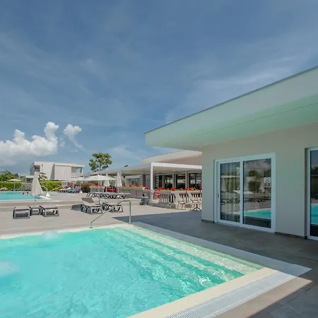 Village Ośrodek wypoczynkowy Vada